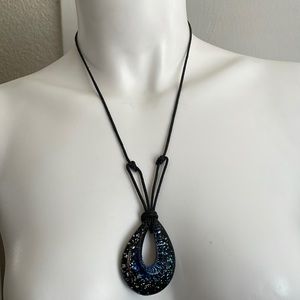 Necklace glass pendant and cord